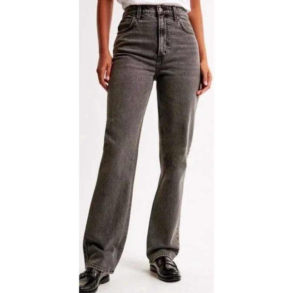 Abercrombie & Fitch Women's 90's Straight‎ Ultra High Rise Washed Black Jeans 26